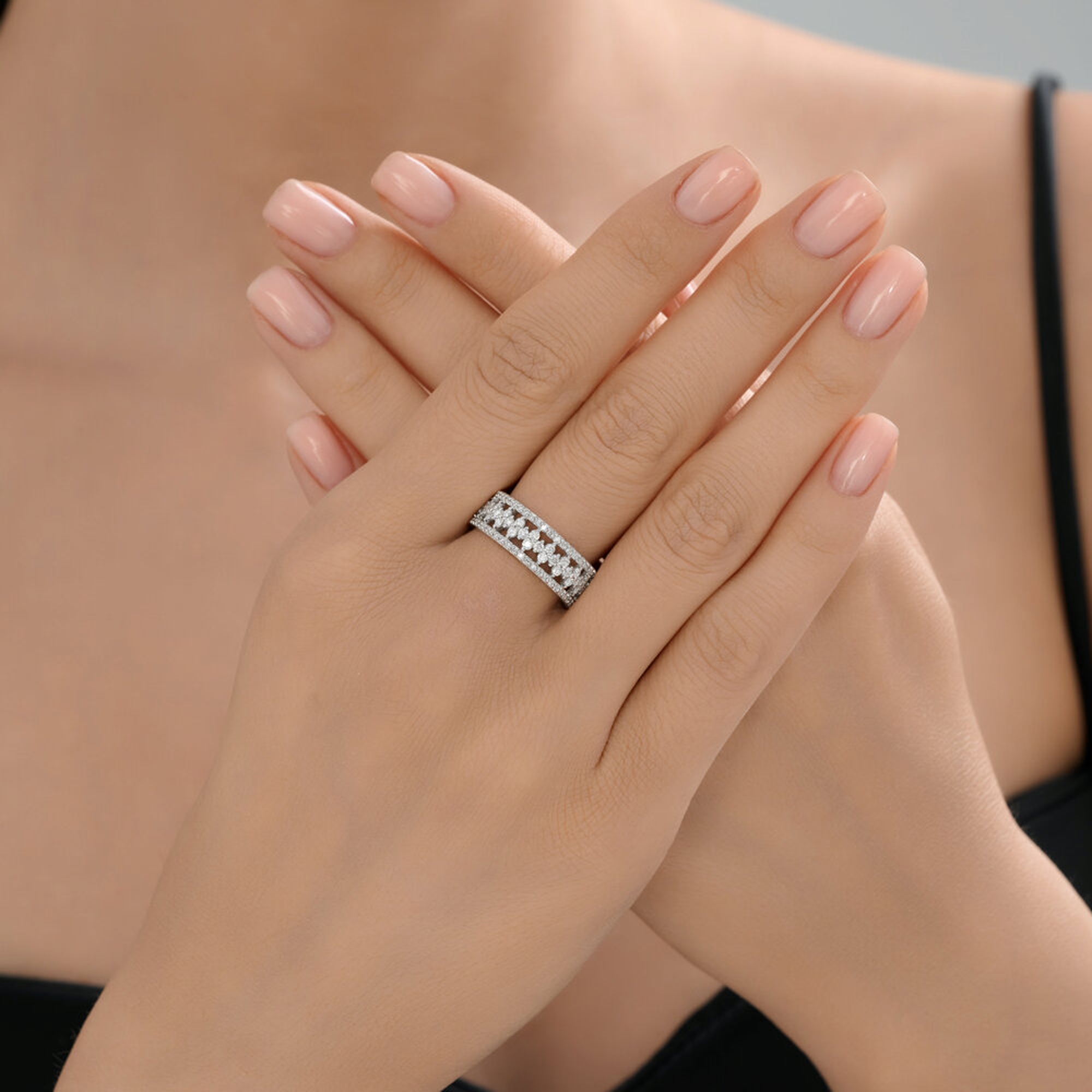 Кольцо из белого золота SOKOLOV с бриллиантом