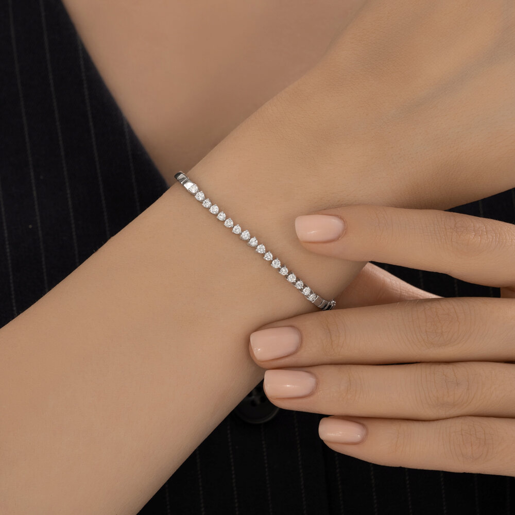 Золотой браслет SOKOLOV с бриллиантом выращенным