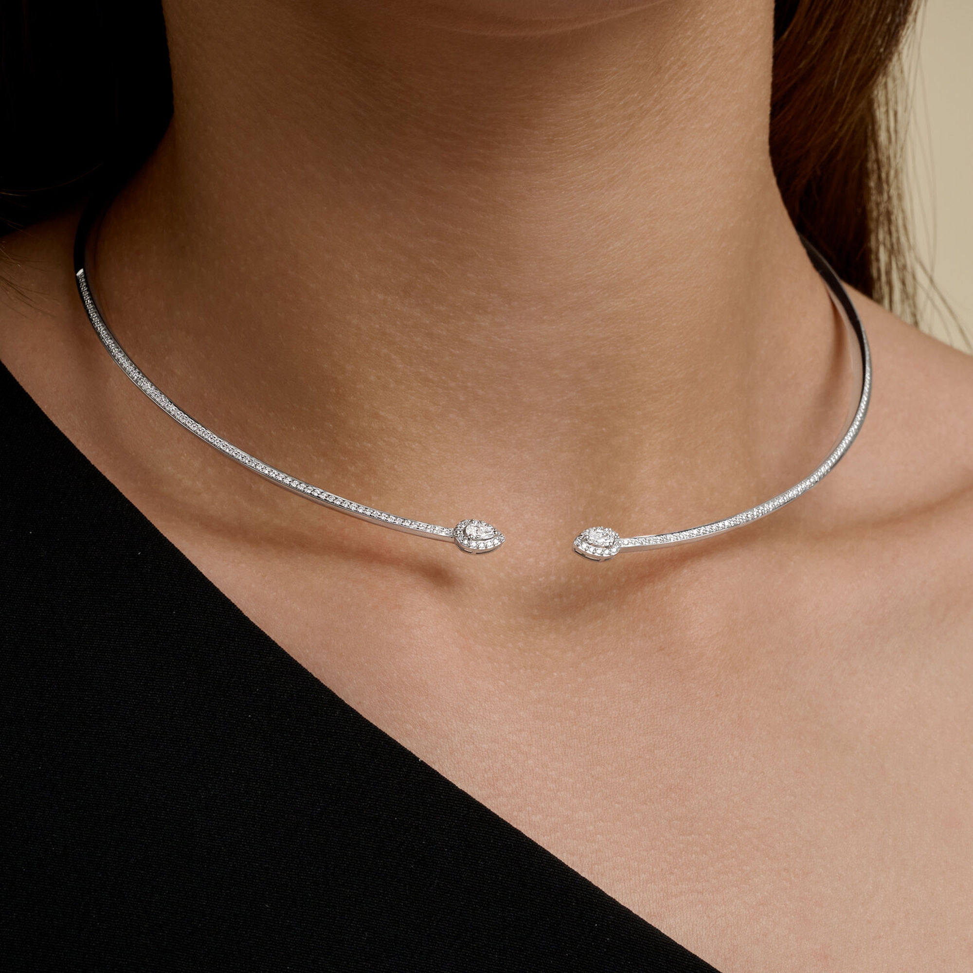 : Колье из белого золота с бриллиантами выращенными