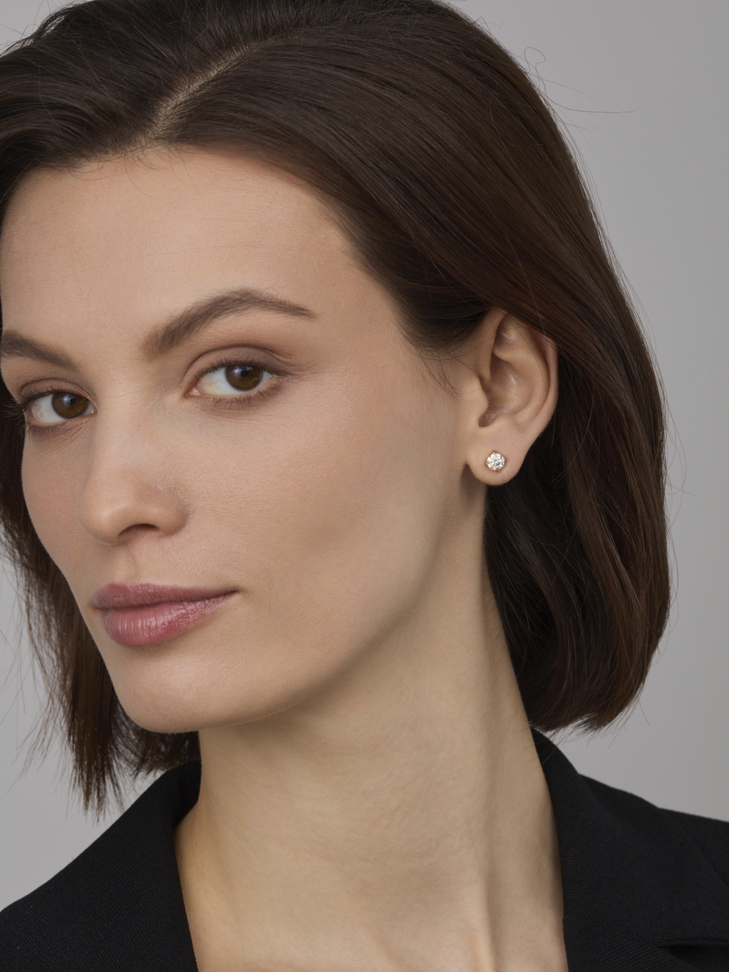 Золотые серьги АЛЬКОР с бриллиантом