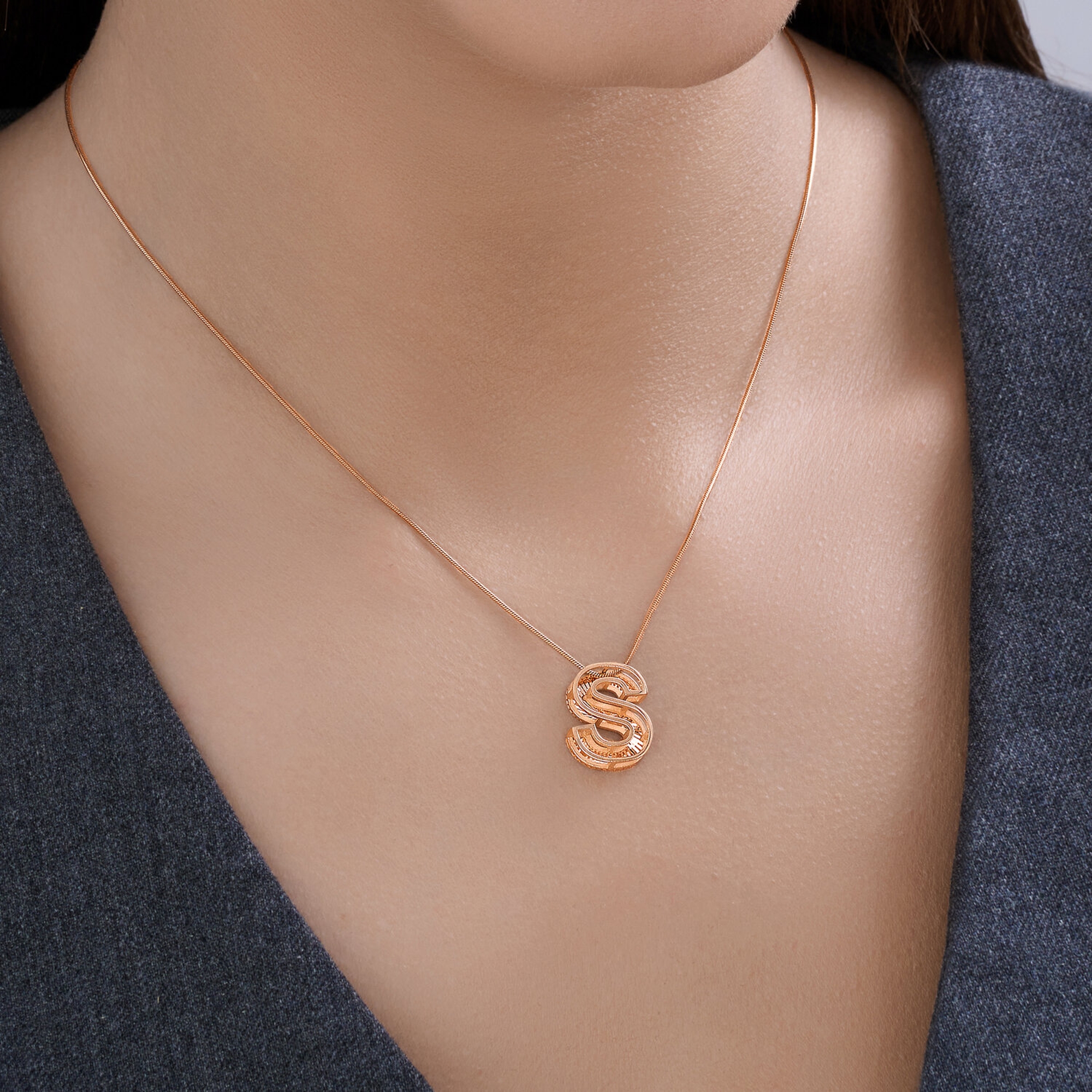 Золотая подвеска-буква S Diamant