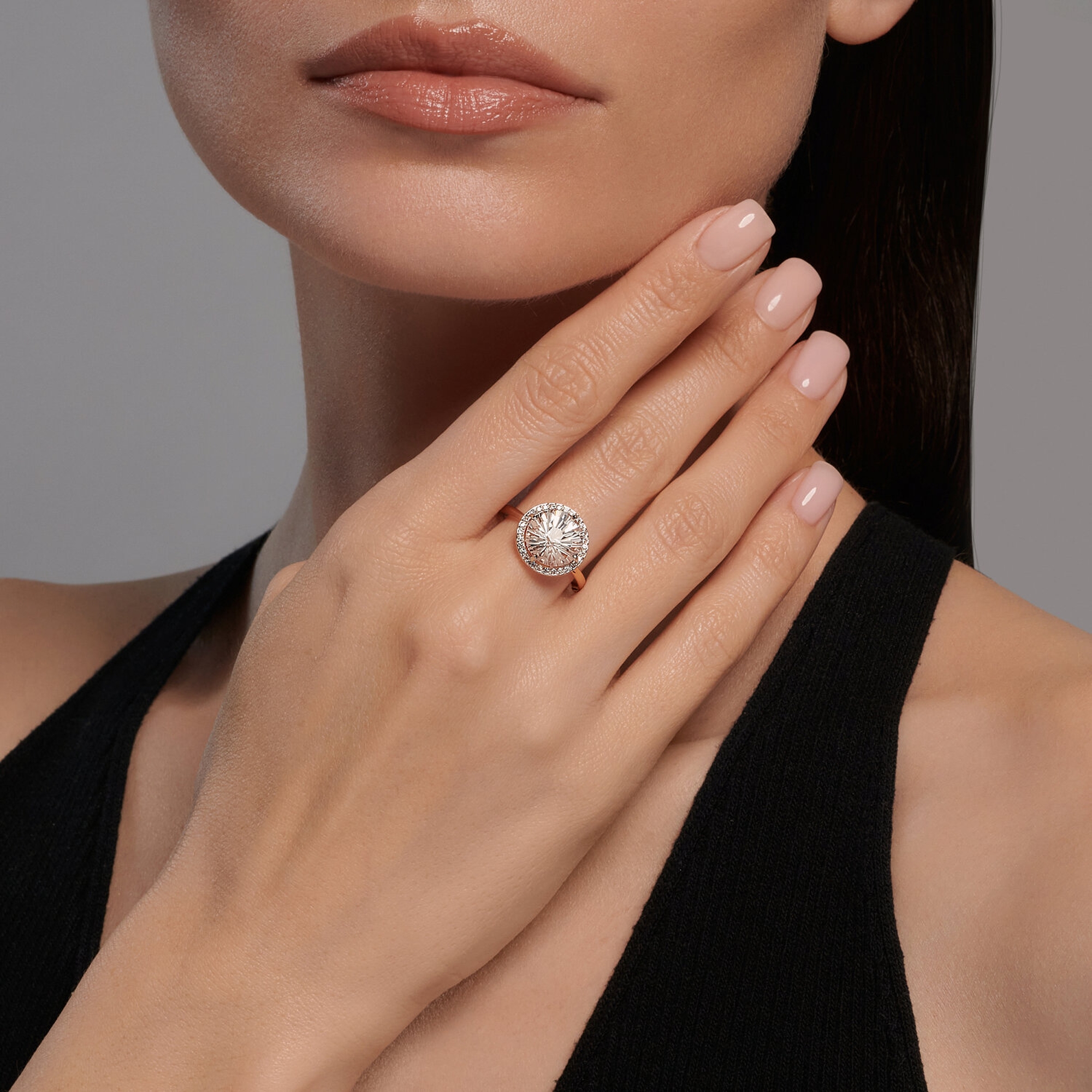 Золотое кольцо SOKOLOV с фианитом и горным хрусталём