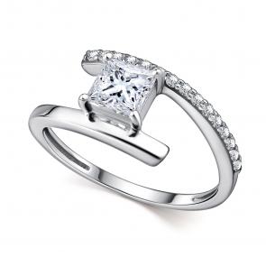 Серебряное кольцо АЛЬКОР с фианитом 01-4515/00КЦ-00 фото