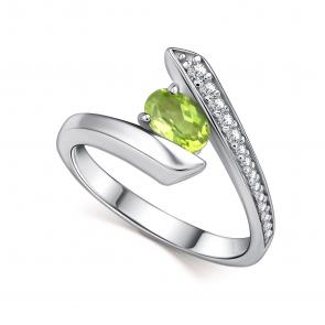 Серебряное кольцо АЛЬКОР с фианитом и хризолитом 01-4723/00ХР-00 фото