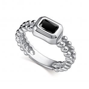 Серебряное кольцо АЛЬКОР с ониксом 01-5028/00ОН-00 фото