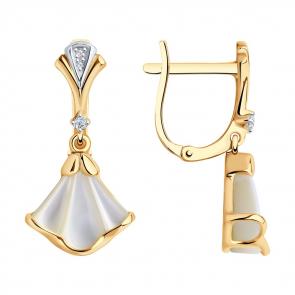 Золотые серьги SOKOLOV с бриллиантом и перламутром 1021759 фото