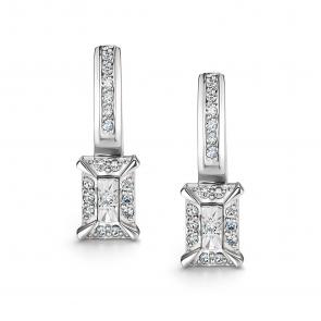 Серьги из белого золота АЛЬКОР с бриллиантом 26629-200 фото