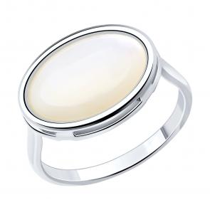 Серебряное кольцо SOKOLOV с перламутром 83010142 фото