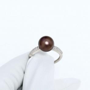 Серебряное кольцо Diamant с фианитом и жемчугом 94-110-00090-1 фото
