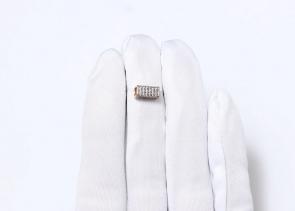 Золотая подвеска-шарм ЮЗ Корона с фианитом К1-П4867 фото