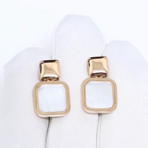 Золотые серьги Karatov с перламутром Т10302Е144 фото