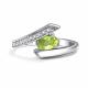 Серебряное кольцо АЛЬКОР с фианитом и хризолитом