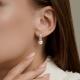 Серебряные серьги Diamant с фианитом и жемчугом