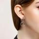 Серебряные серьги Diamant с фианитом
